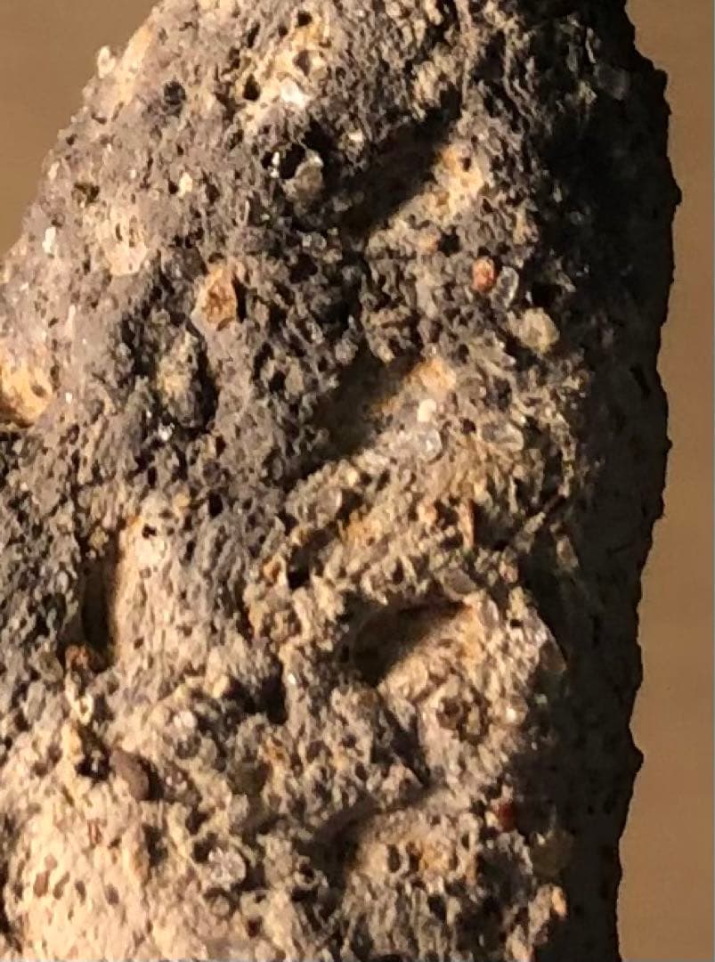 「三角形土版の破片」です。