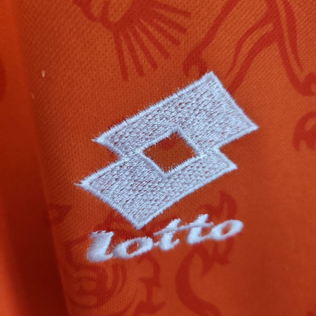 ベルカンプユニフォーム　lotto社製