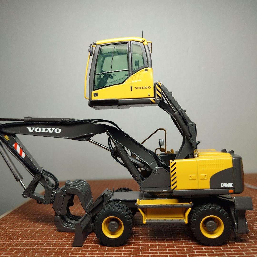 VOLVO EW180C ホイール式グラップル ボルボ NZG 1/50
