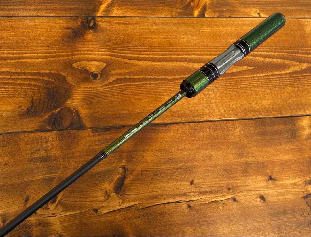 超コンパクト　トラウトロッド　5ft スピニングロッド グリーン　渓流釣り