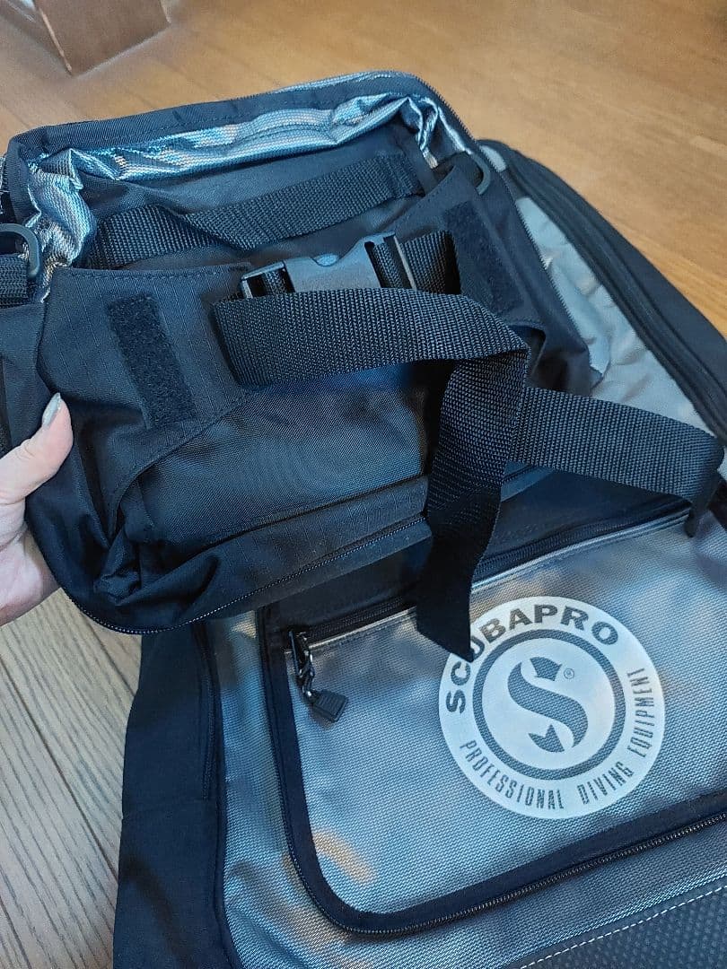 スキューバプロの訳ありキャリーバッグとTUSAのメッシュバッグセット