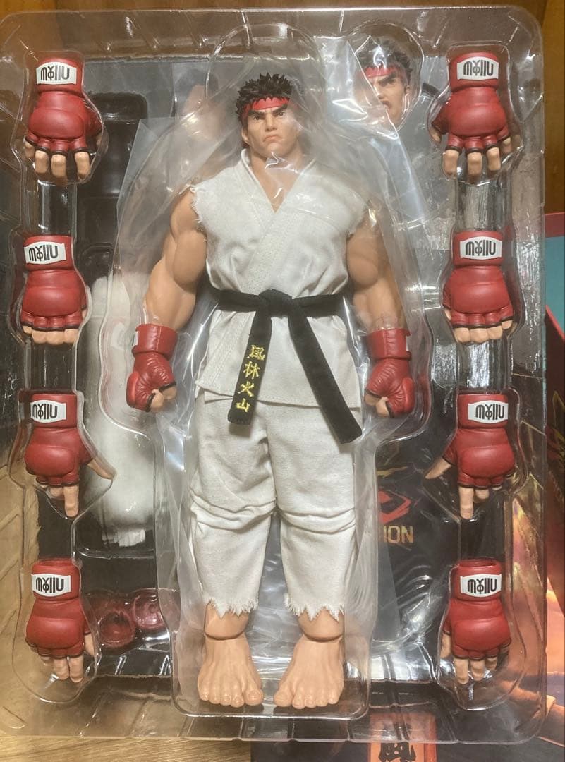ストリートファイター　リュウ　カプコン　アイコニックスタジオ　フィギュア