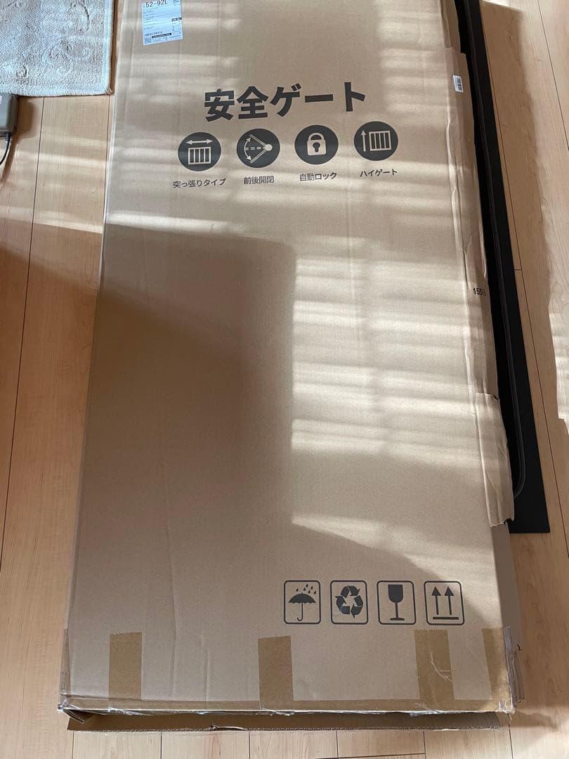 安全ゲート　猫用　ペットドア 幅76cm 高さ140cm