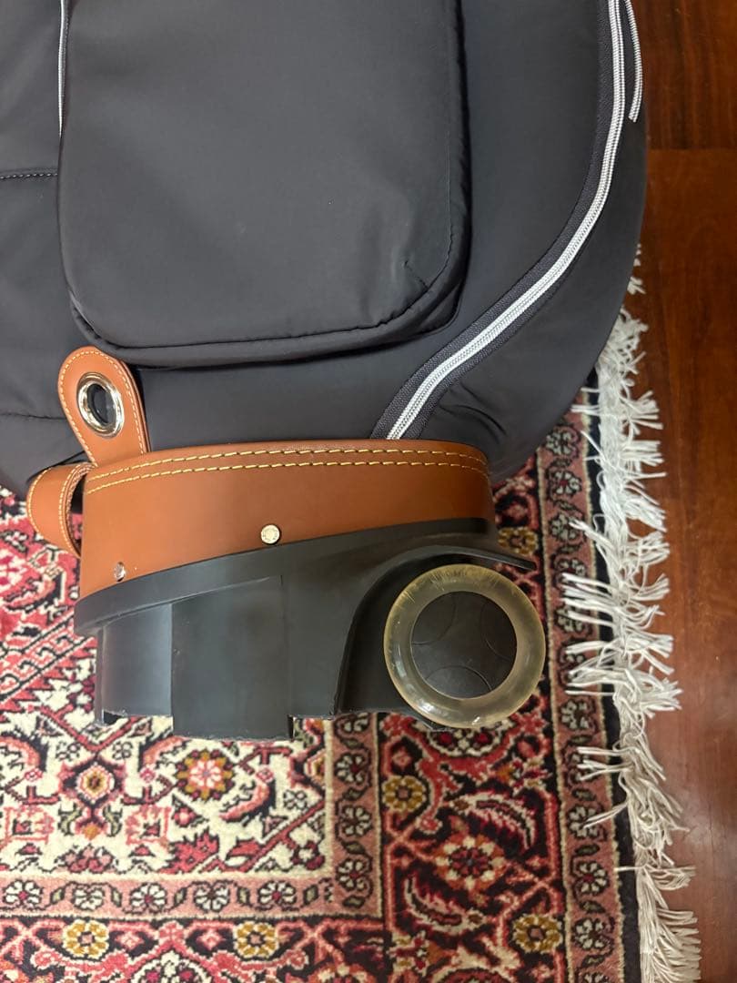 「LOUIS CASTEL」は韓国のNo1ゴルフウェアブランドです