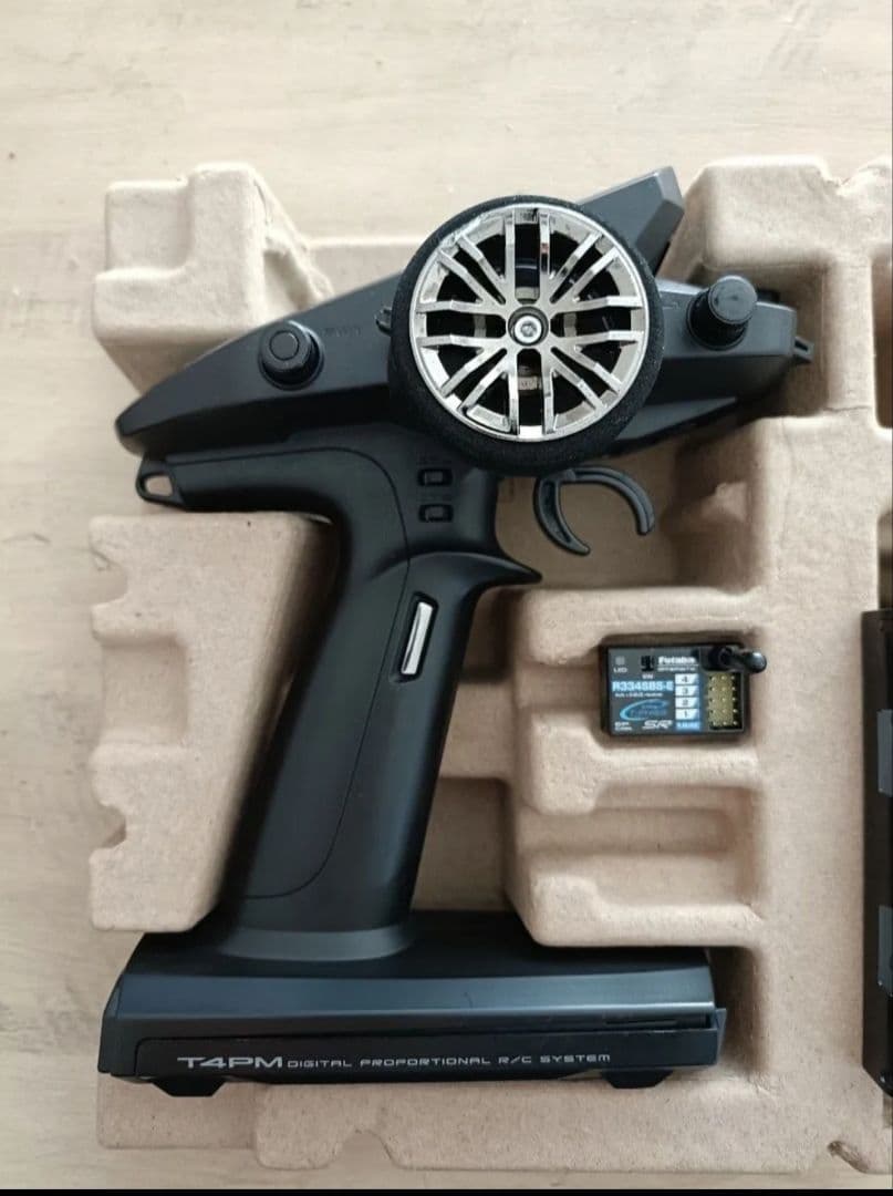 フタバ 4PM T/Rセット(R334SBS-E)×1 電池BOX 4PK用