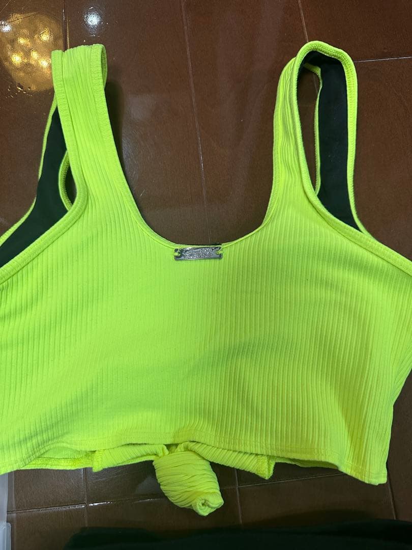 ボムシェル bombshell　sportswear