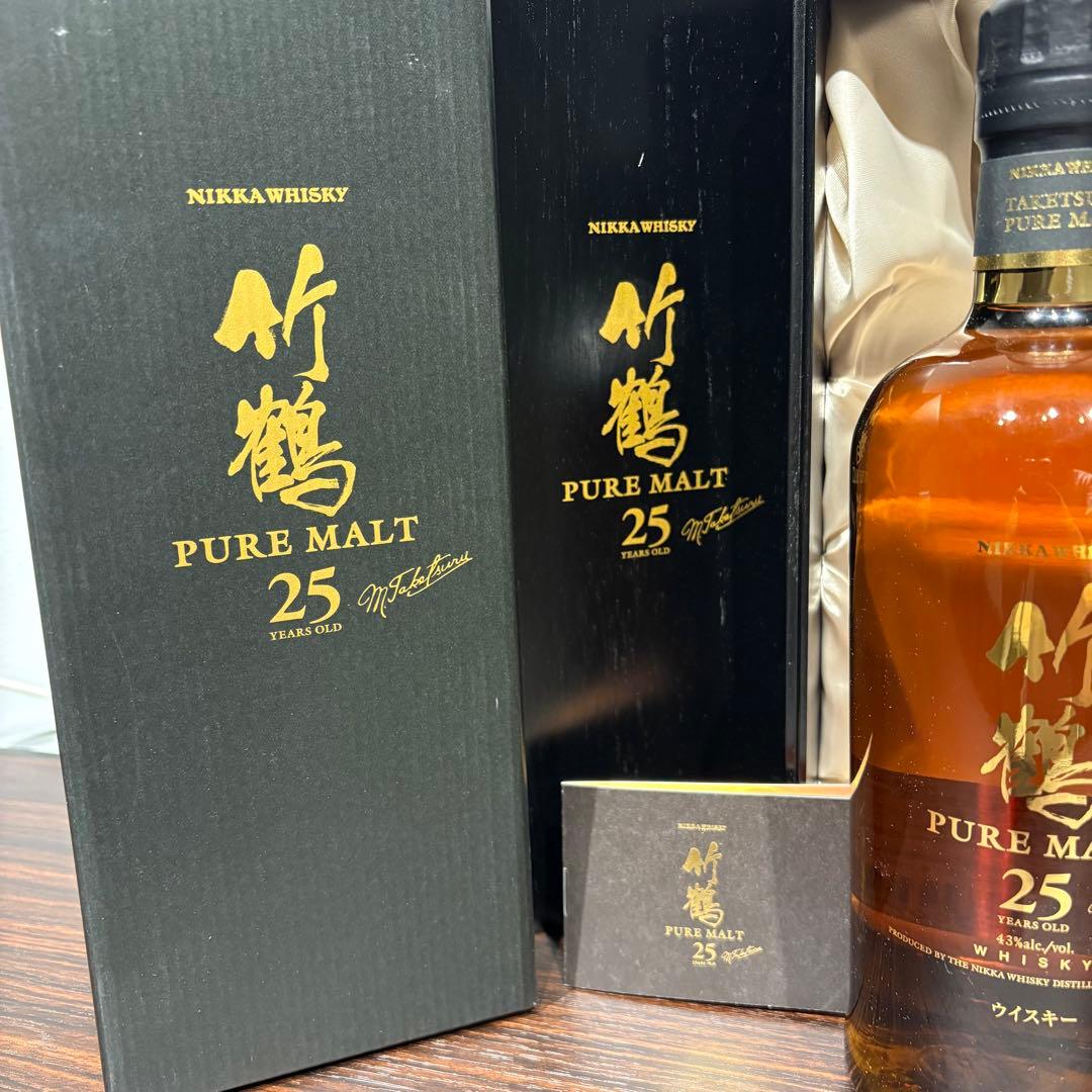 NIKKA WHISKY 竹鶴 PURE MALT 25年　竹鶴25年