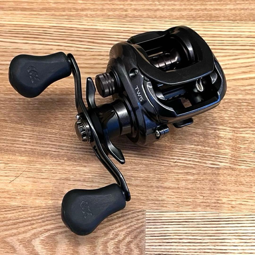 US DAIWA タトゥーラ 100H 6.3 右ハンドル