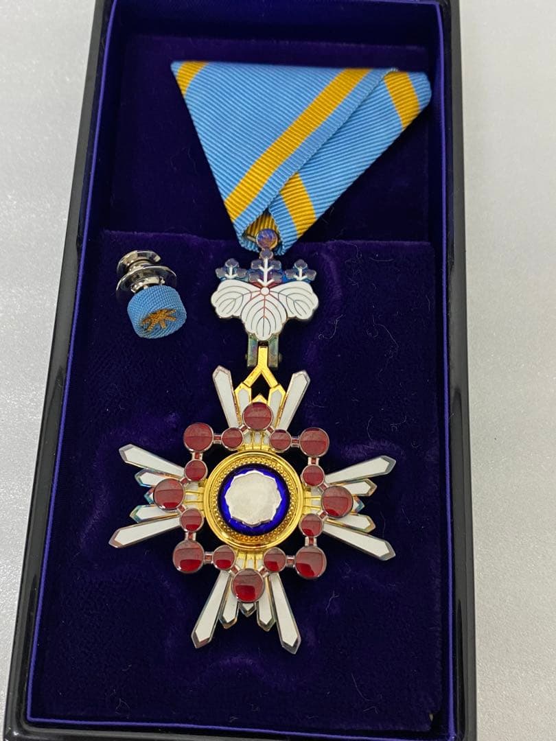 3-3080 勲章 徽章 褒章 バッジ 瑞宝双光章 ケース付き