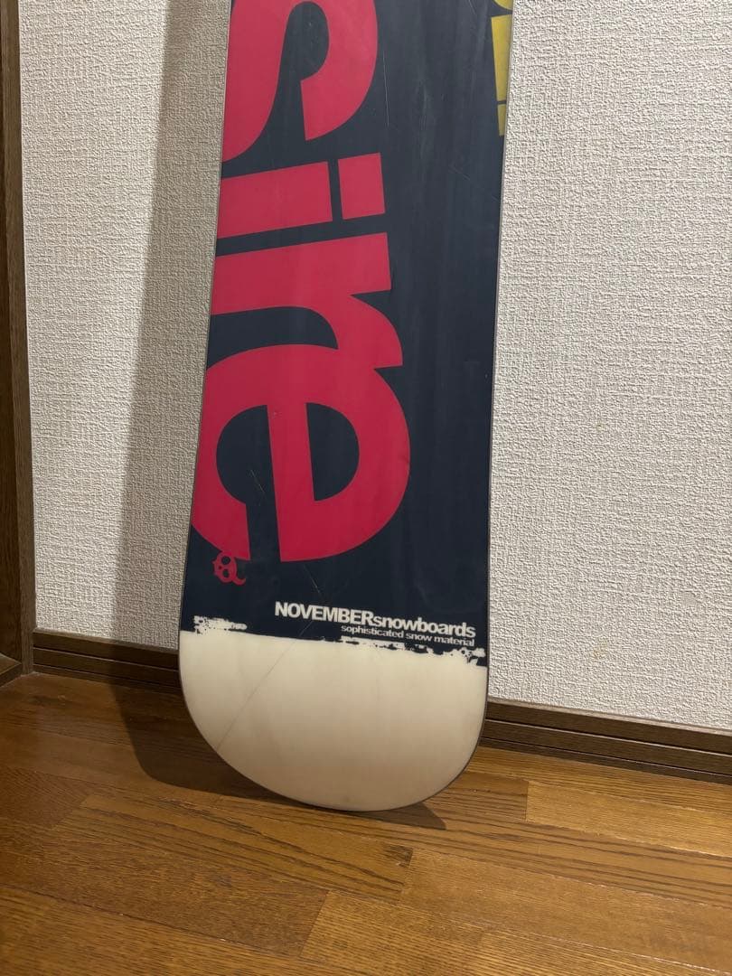 November Desire ノベンバー　スノーボード　148cm デザイア