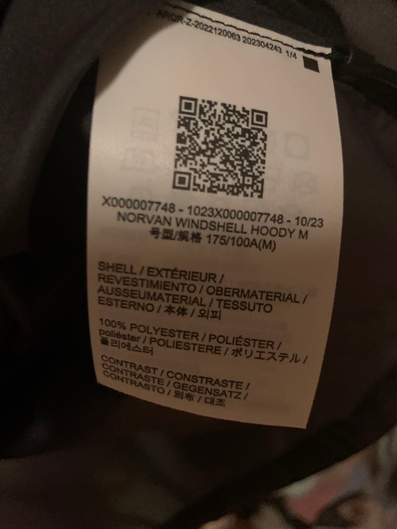 新品★　即完売　 アークテリクス　ノーバンウインドシェルフーディ