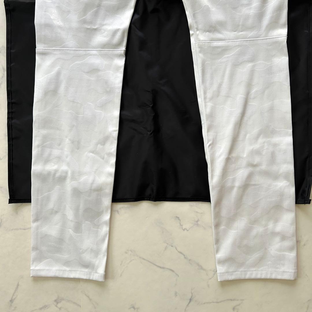 マークアンドロナ 2023年モデル 総柄 ジャカード パンツ レザーロゴ 白