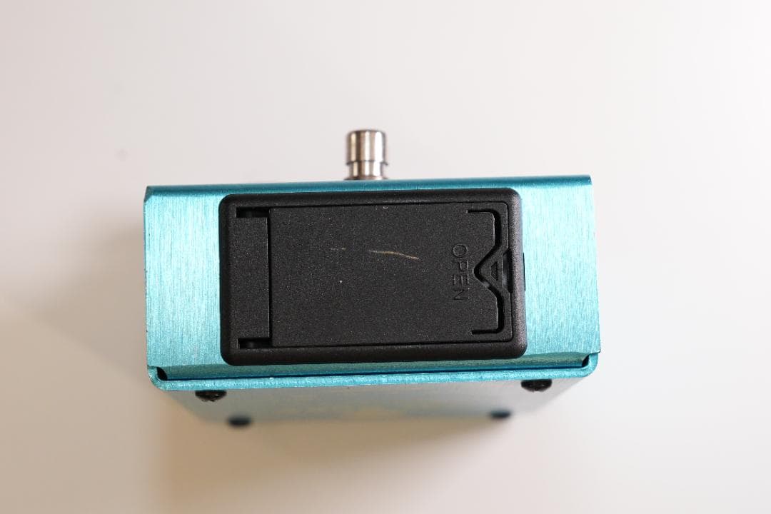 Way Huge Aqua Puss ディレイエフェクター