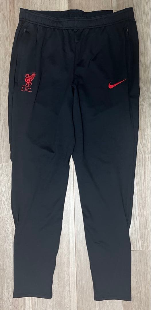 NIKE リバプール　Liverpool トラックパンツ　トレーニングパンツ