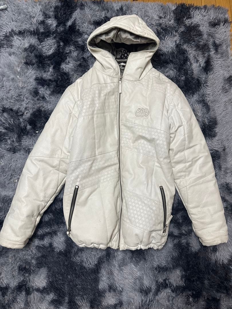 希少　686 レザースノーボードウェア　ホワイト