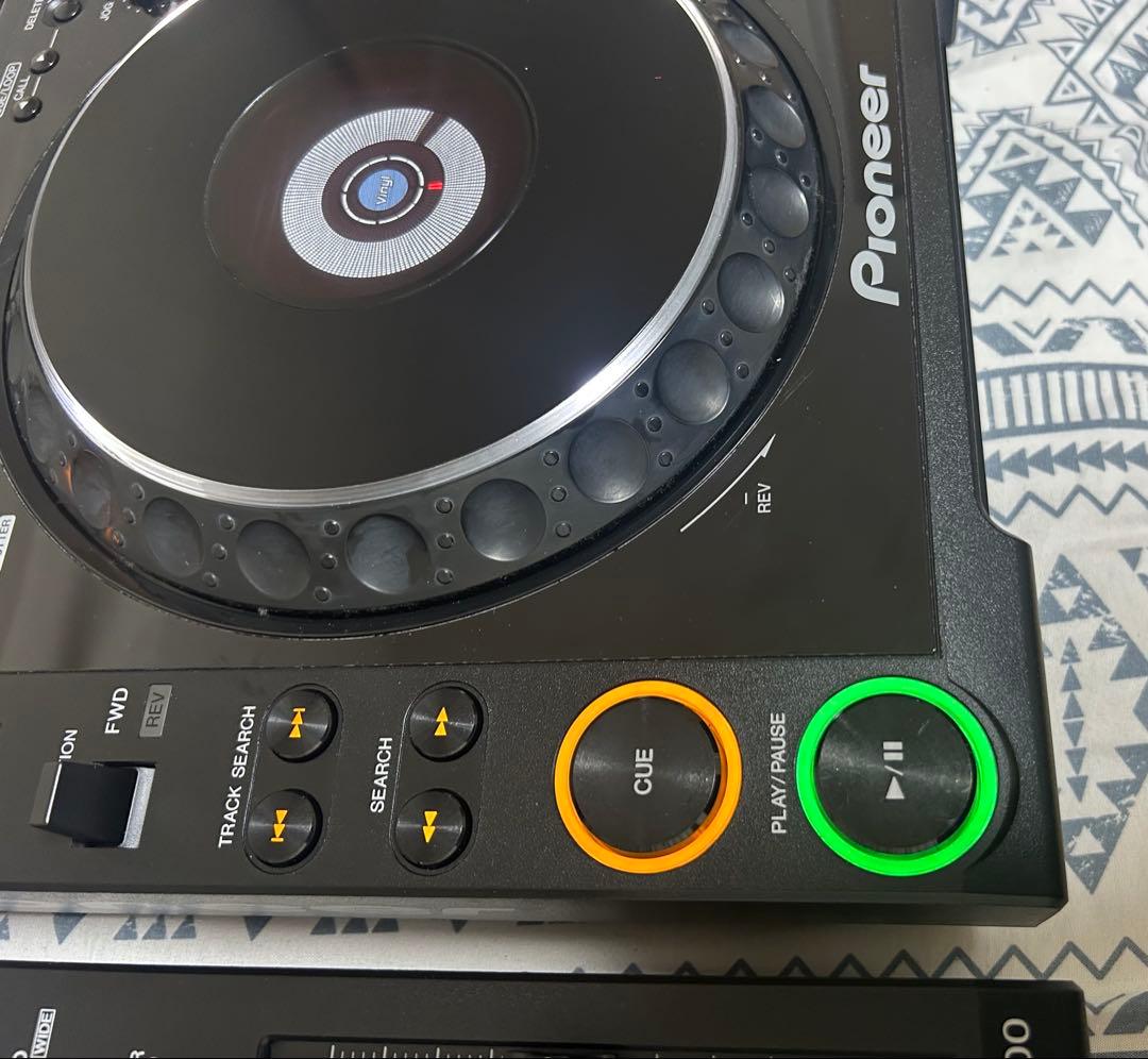 CDJ-2000 2台
