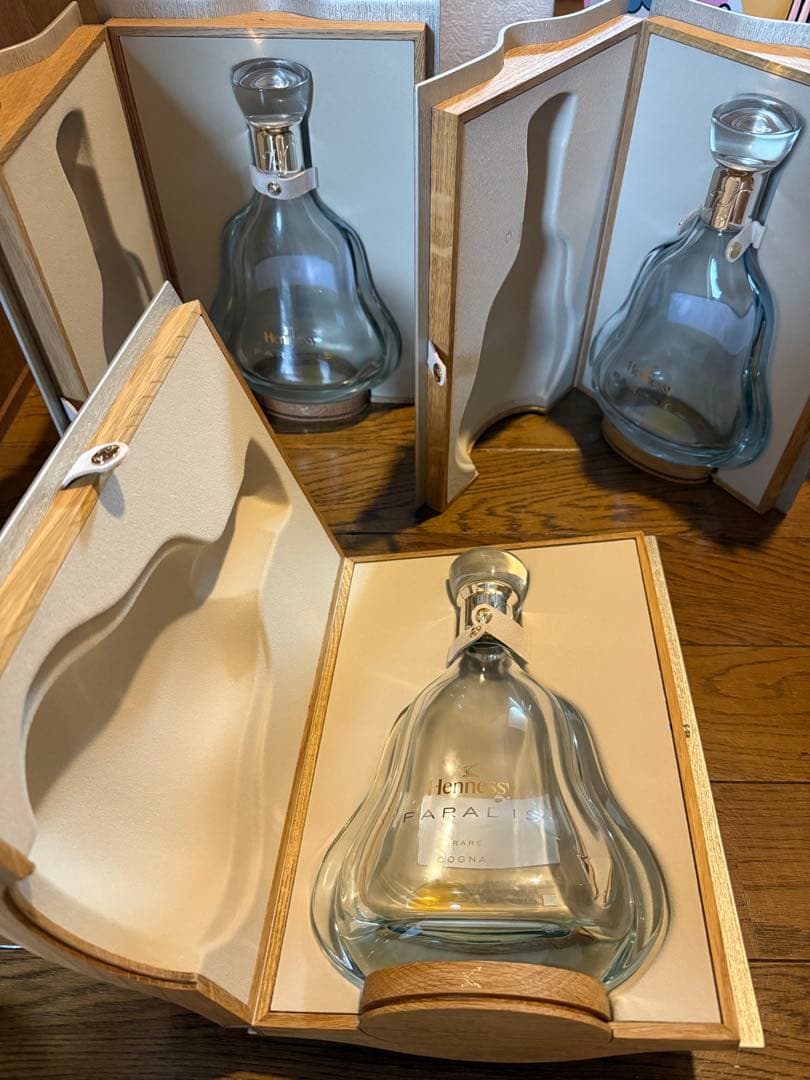 Hennessy Paradis木箱付き空瓶3本セット