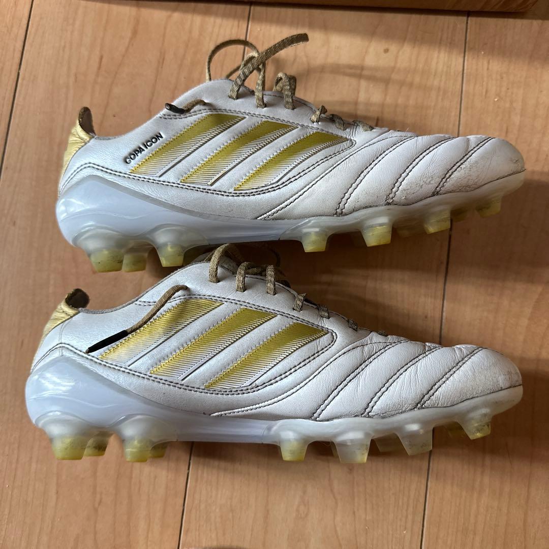 adidas Copa Icon ホワイト/ゴールド スパイク