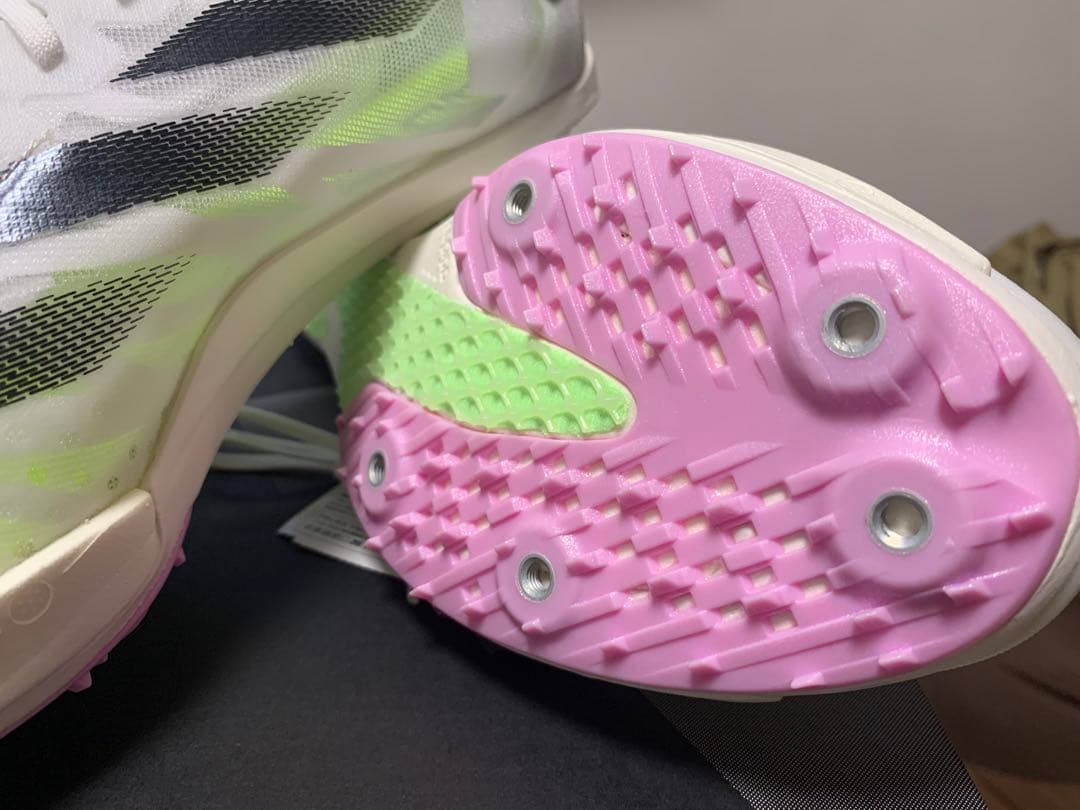 ADIZERO スパイクシューズ ホワイト/イエロー28.0