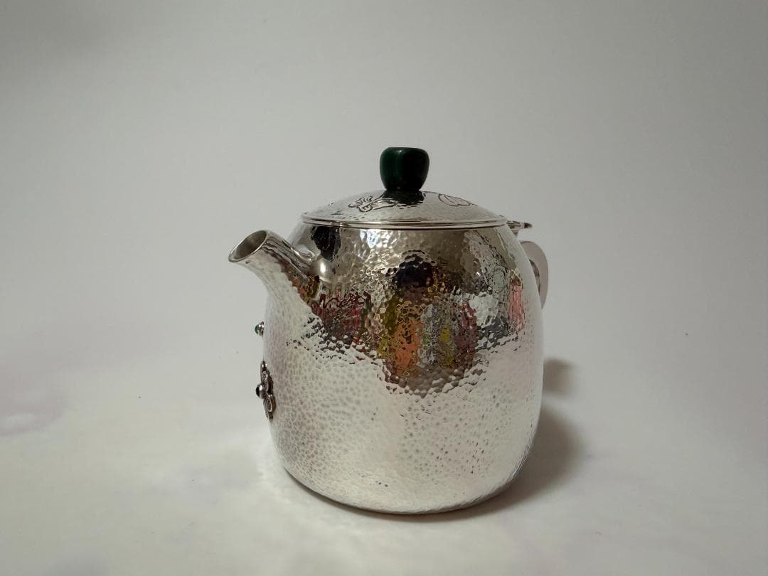 純銀製 蝶文様 色石付き 急須 銀瓶 煎茶道具