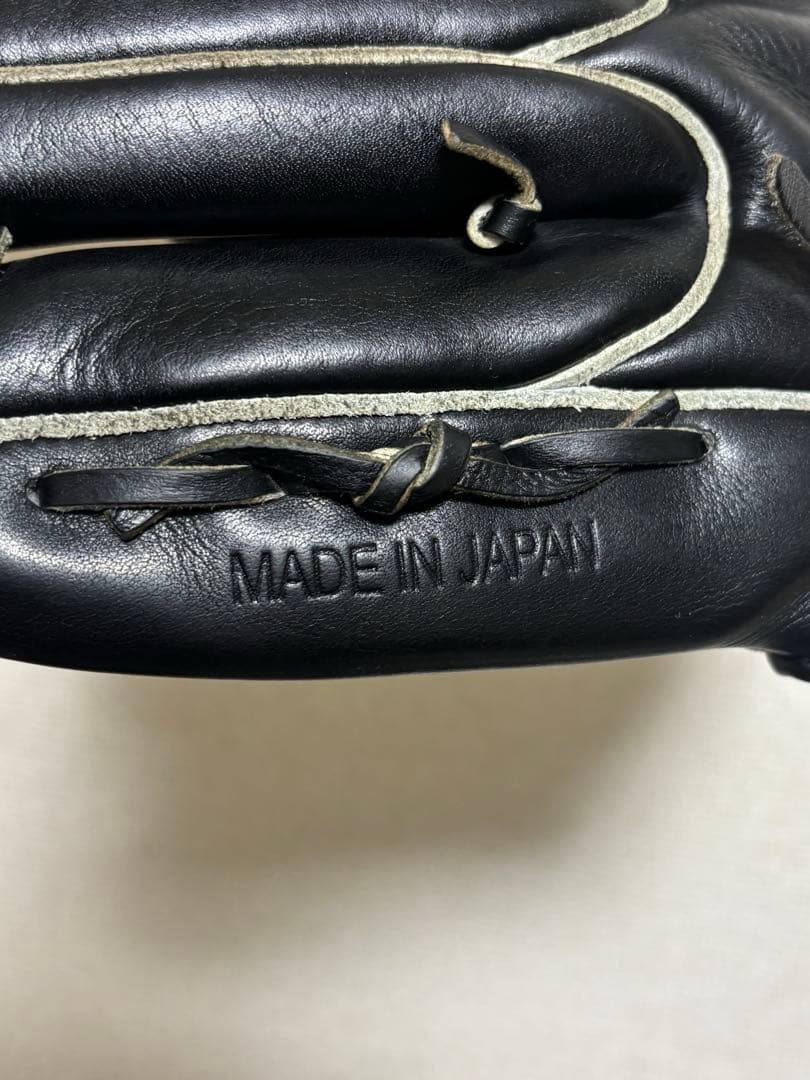 《漆黒》ZETT プロステイタス　軟式投手用グローブ