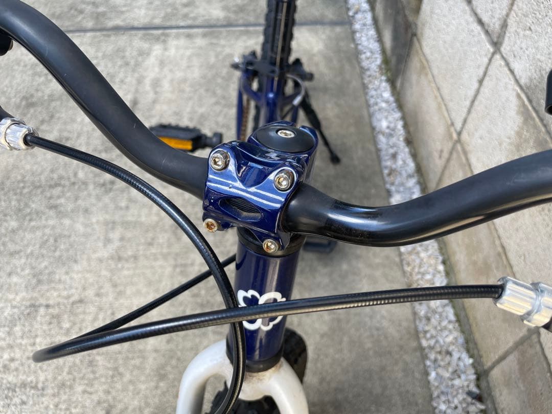 埼玉　ヨツバサイクル　20インチ ネイビー