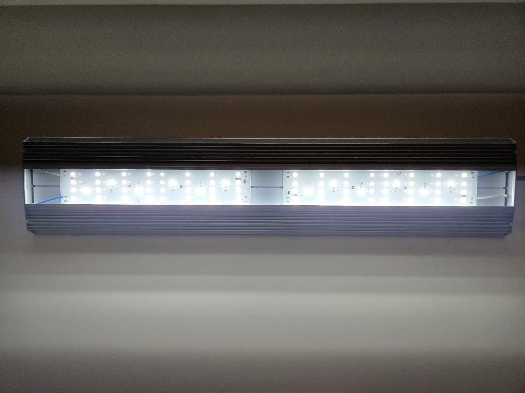 アクロ TRIANGLE LED BRIGHT Pro 60cm