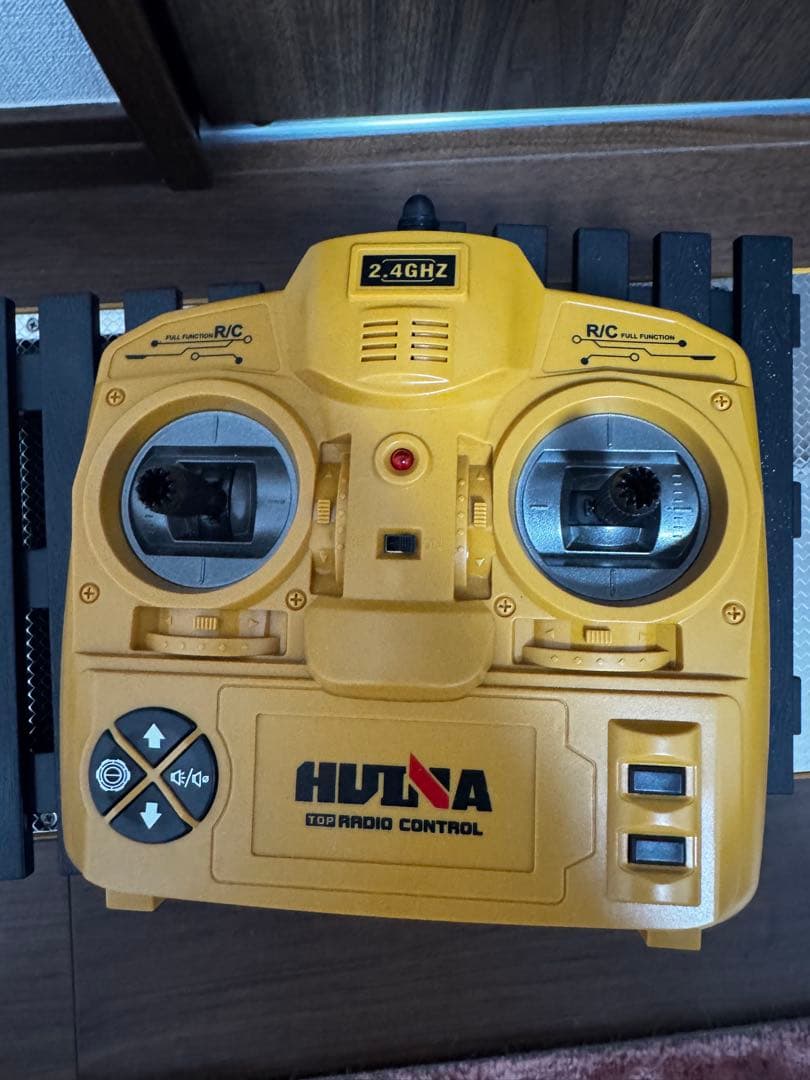 ホビーラジコン HUINA TOP FORKLIFT 1577 1:10