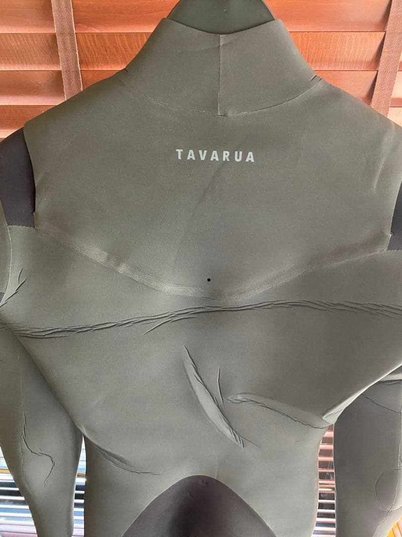 新品未使用　TAVARUA タバルア　裏起毛フルスーツ　3x3mm