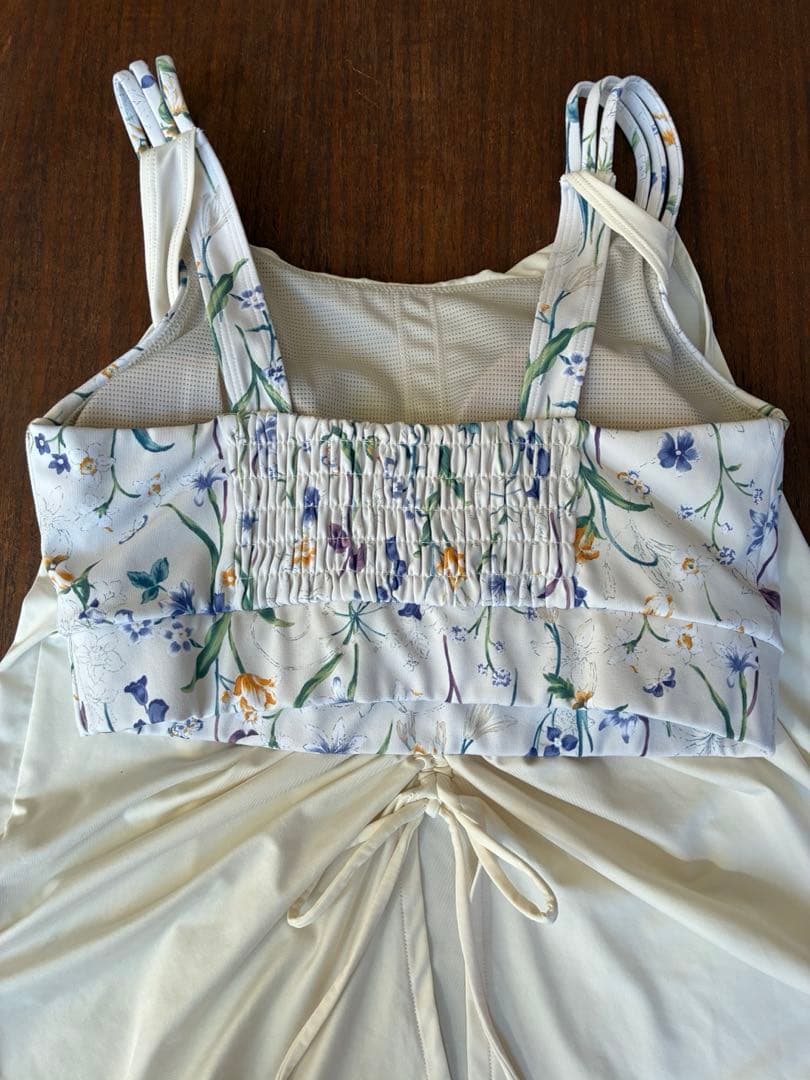 SUKALA ボタニカルシャーリングカバータンク　上下セットアップ　Mサイズ