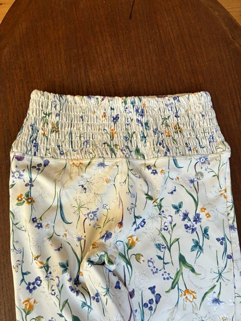 SUKALA ボタニカルシャーリングカバータンク　上下セットアップ　Mサイズ