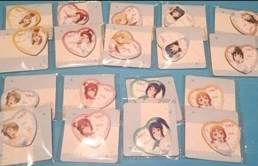 18個 全9種 ハート型缶バッジ ラブライブ サンシャイン モーリーファンタジー
