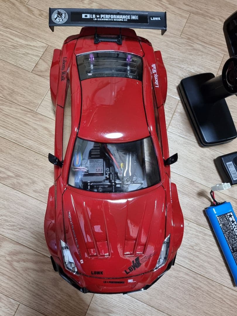 タミヤ TT02 シャーシ、GT-R R35 リバティウォークボディ