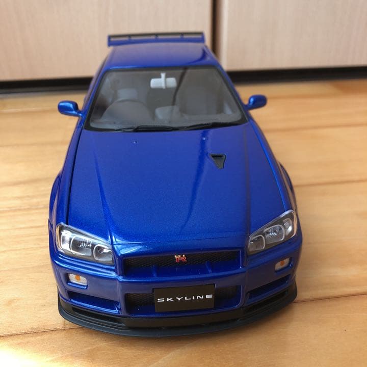 オートアート　NISSAN スカイラインGT-R V-SPEC II