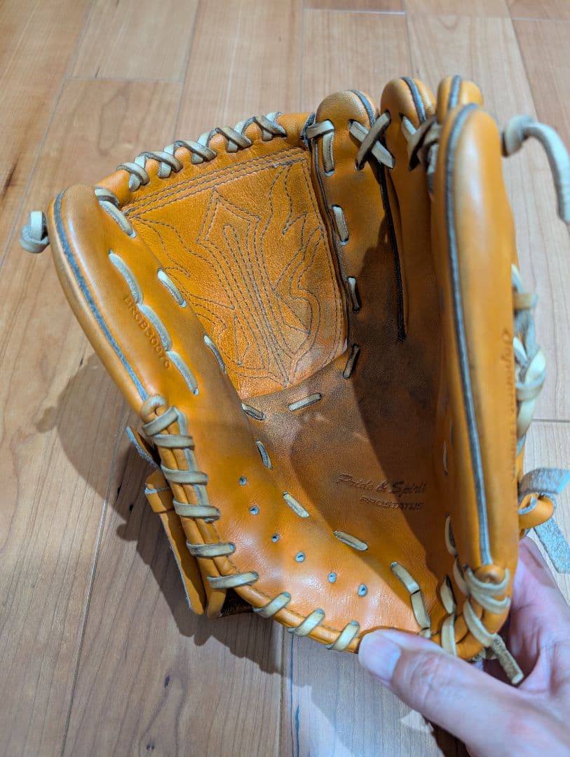 ゼット（ZETT）プロステイタス　軟式グローブ内野・三塁手用