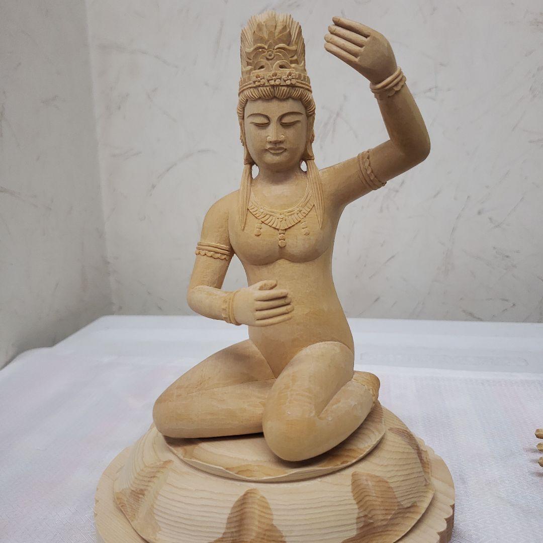 新彫り　特価　美しい仏像です◆金運ヒバ材 弁財天◆秘部バチ付き２８cm
