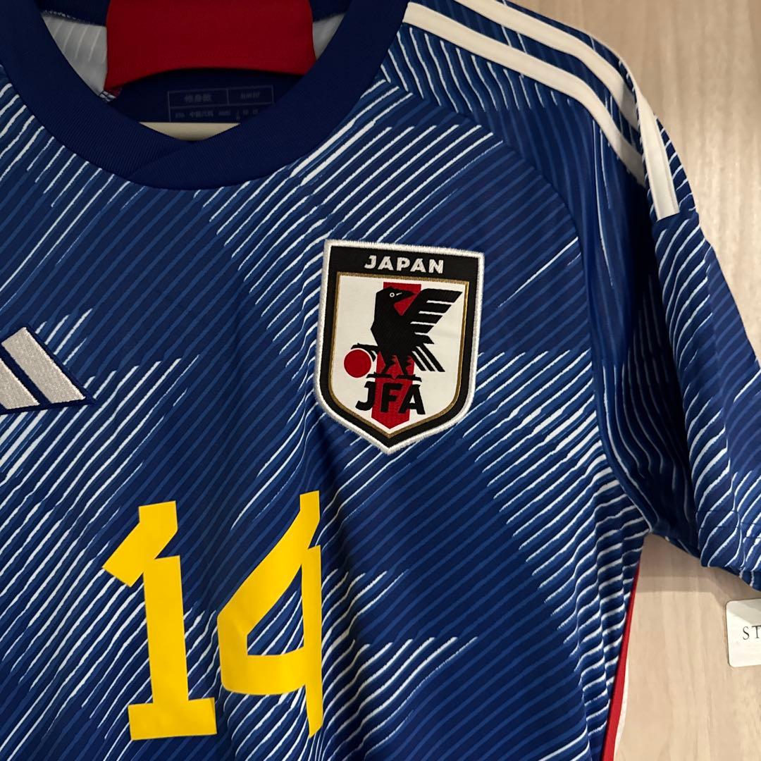 サッカー日本代表　ユニフォーム 正規品 14番 伊東純也