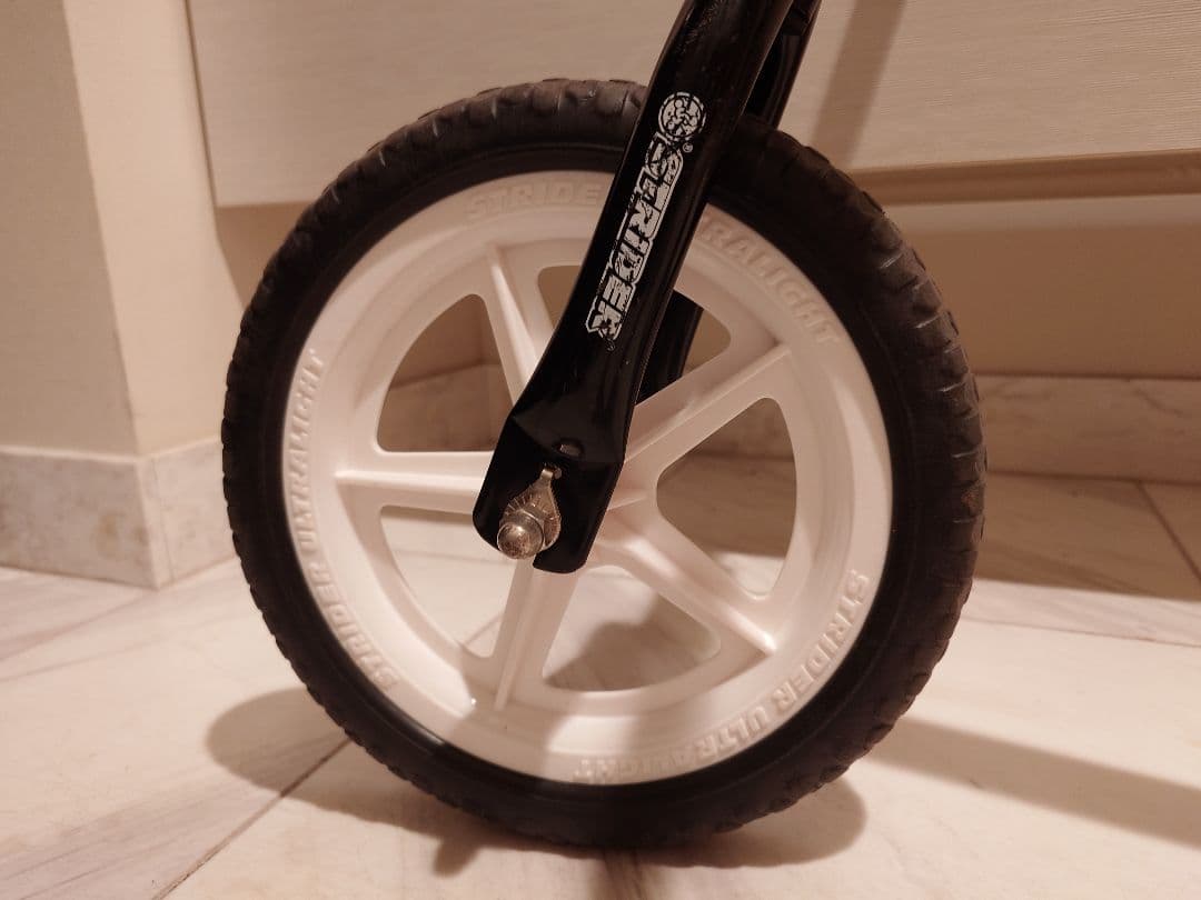 STRIDER ムラサキスポーツ限定 イエロー