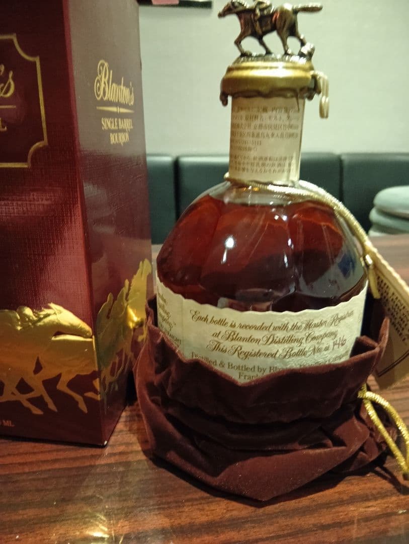 ウイスキー Blanton's Single Barrel Bourbon 750mL