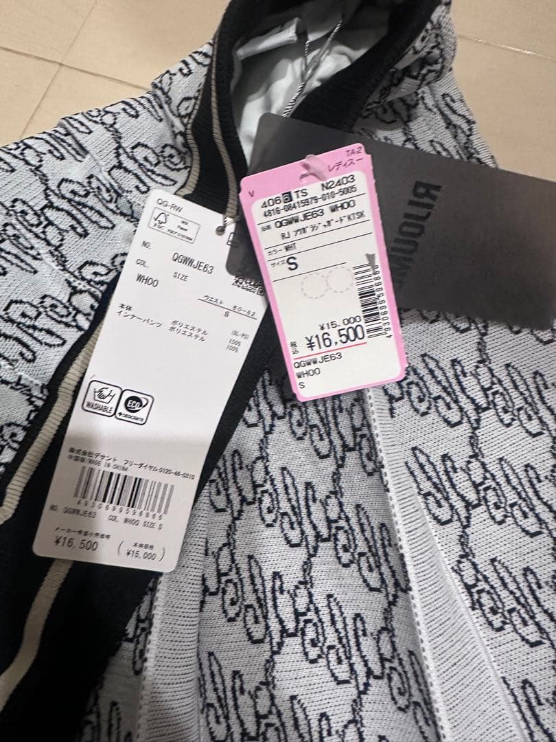 ゴルフウェア　新品タグ付き　LED coq sportifスカート