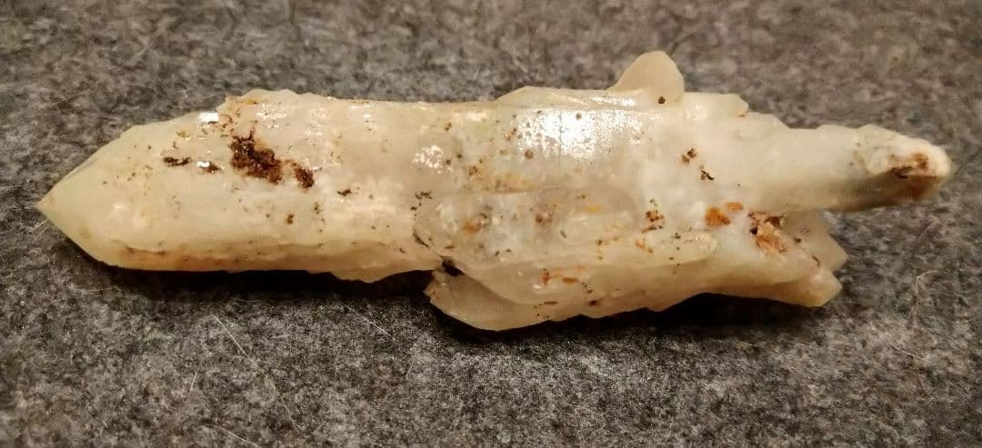 水晶 ロシア ダルネゴルスク産 130g 原石