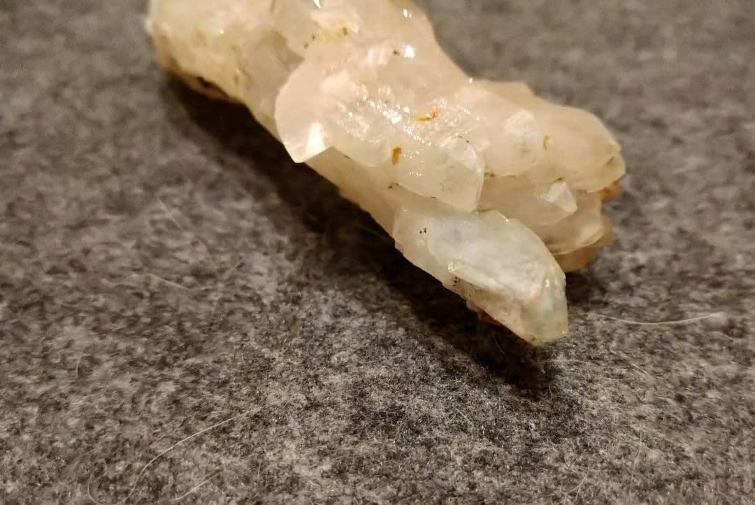 水晶 ロシア ダルネゴルスク産 130g 原石