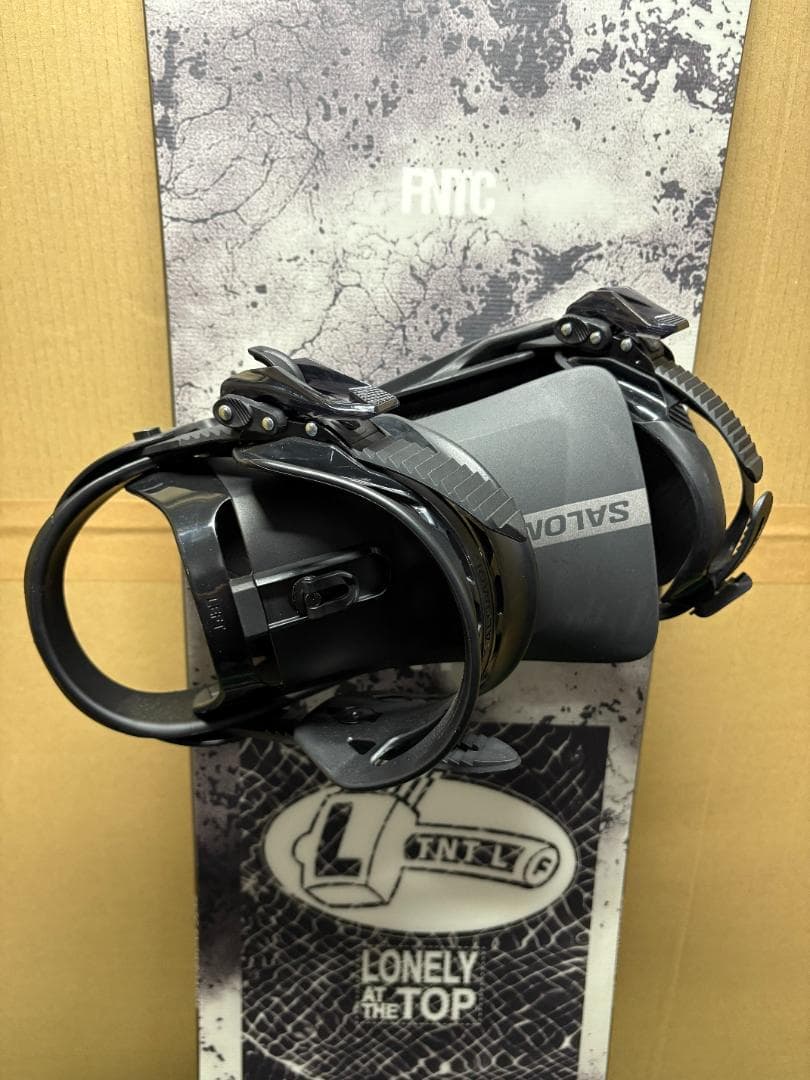 【2049】FNTC　TNT L　+　SALOMON　RHYTHM　2点セット