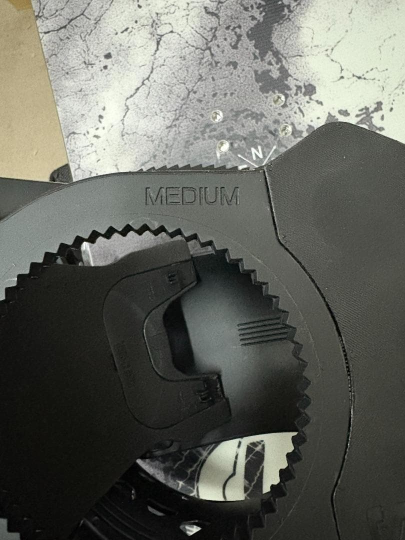 【2049】FNTC　TNT L　+　SALOMON　RHYTHM　2点セット