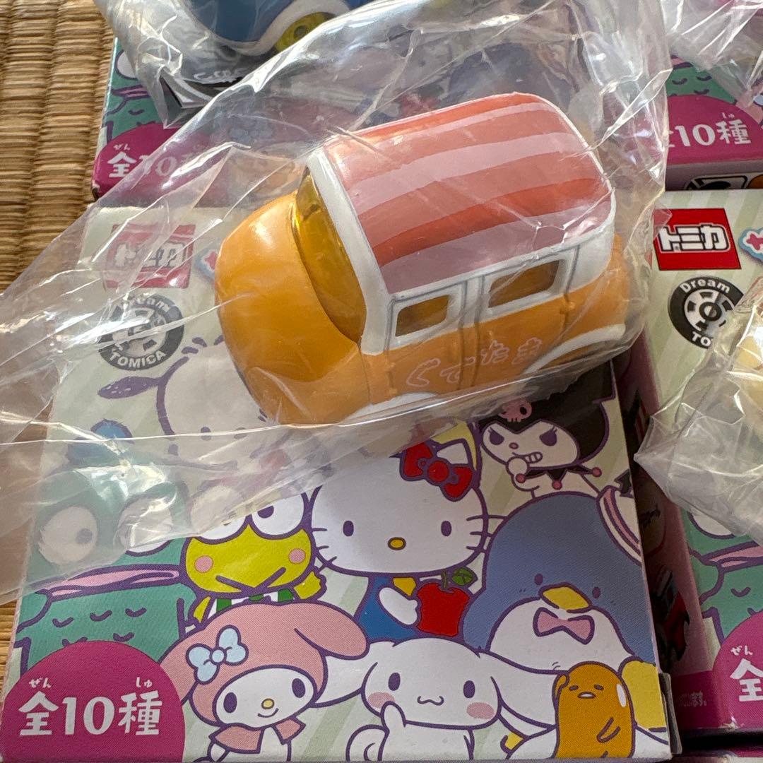 ✨新品✨ドリームトミカ　TOMICA TUNESサンリオキャラクターズ