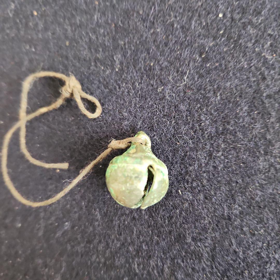 古墳時代の金銅製の鈴
