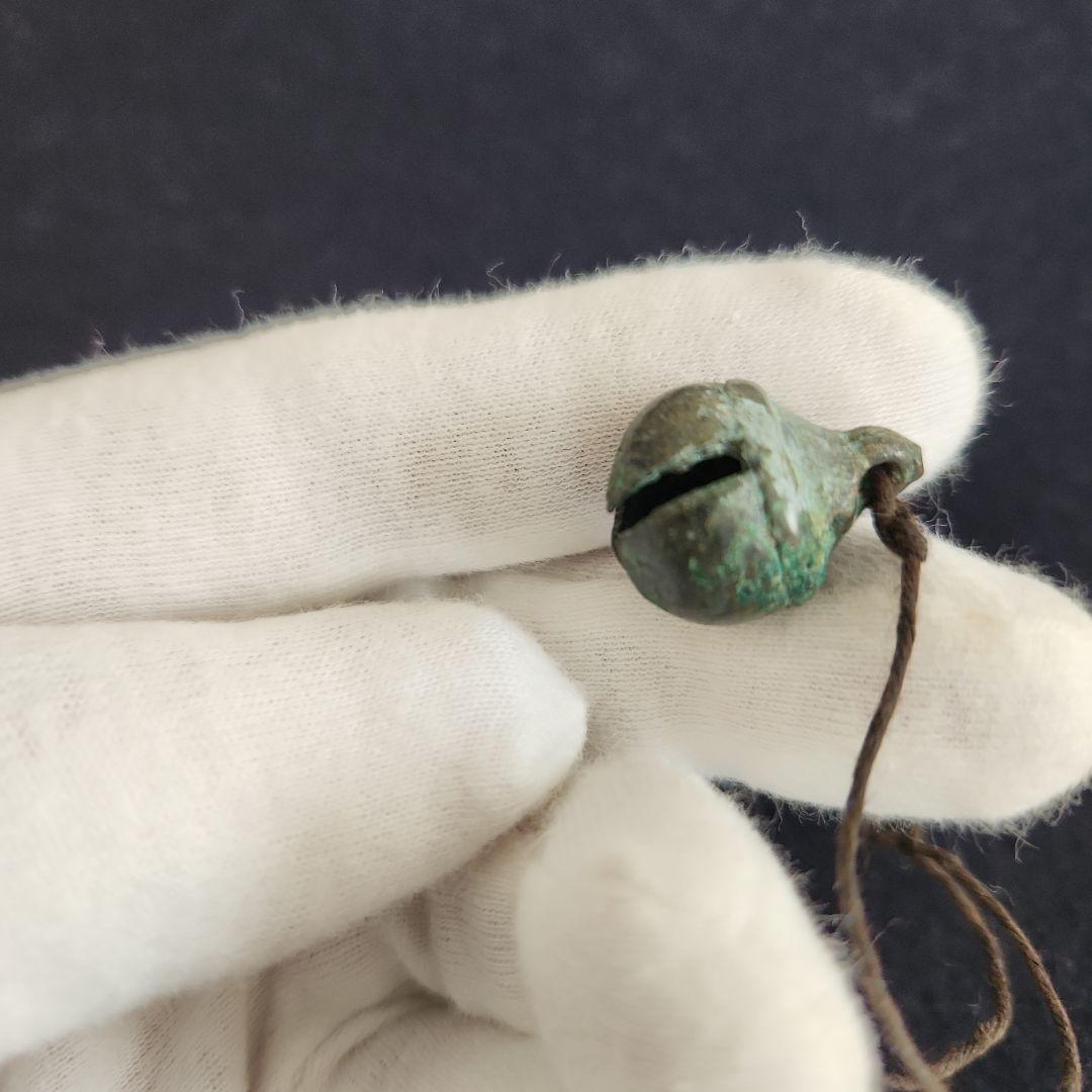 古墳時代の金銅製の鈴