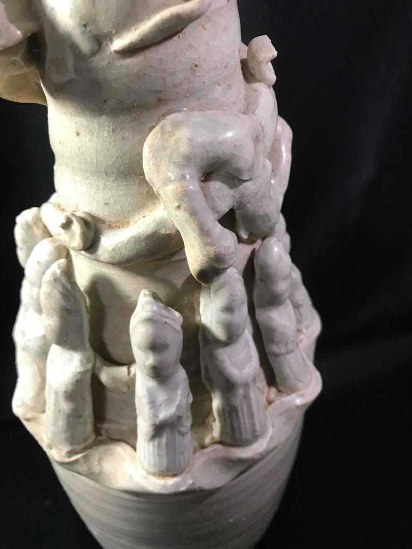 漢時代　白磁貼塑人佣龍文魂大瓶　花瓶　唐物　古賞物　時代物(D-42)