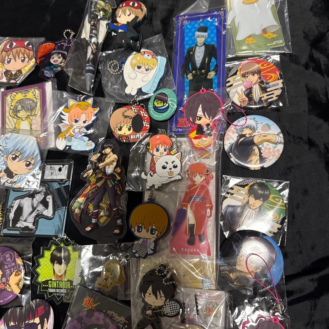 銀魂　缶バッジ　ラバーストラップ　アクリルスタンド等　約130大量まとめ売り