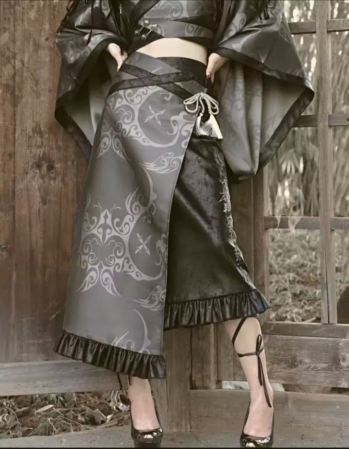 コスプレ衣装　ベリーダンス　ダンス　忍者　和風　トップス&スカート　M　ゴスロリ